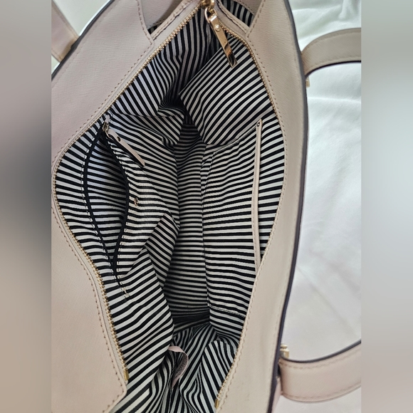 Pre-owned Kate Spade Oakwood Street Chandra Tote Tusk - Picture 6 of 9